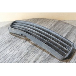 GRILLE AVANT DROIT PARECHOC AUDI A4 8D0807346 J