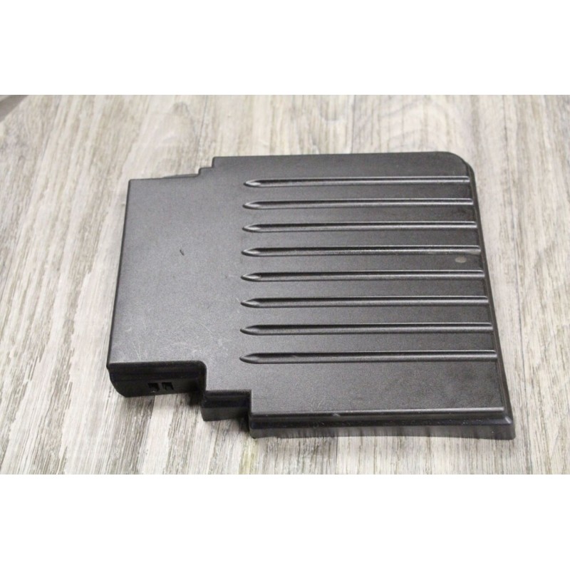couvercle plastic PEUGEOT 406 HDI 1999 GRISE 9629573880 couvercle plastic PEUGEOT 406 HDI 1999 GRISE 9629573880