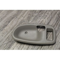 support plastic poignee gauche chevrolet blazer v6 4.3 break 1997 15018371