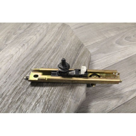 PATTE SUPPORT REGLAGE HAUTEUR CEINTURE PEUGEOT 406 HDI 1999 GRISE