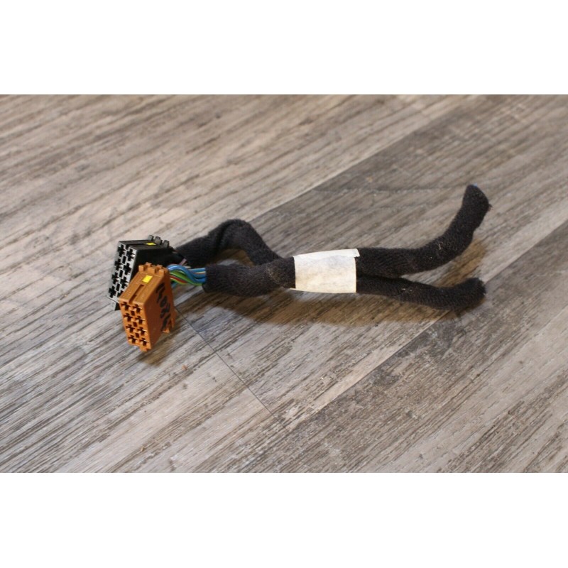 PRISE AUTORADIO UNIVERSEL