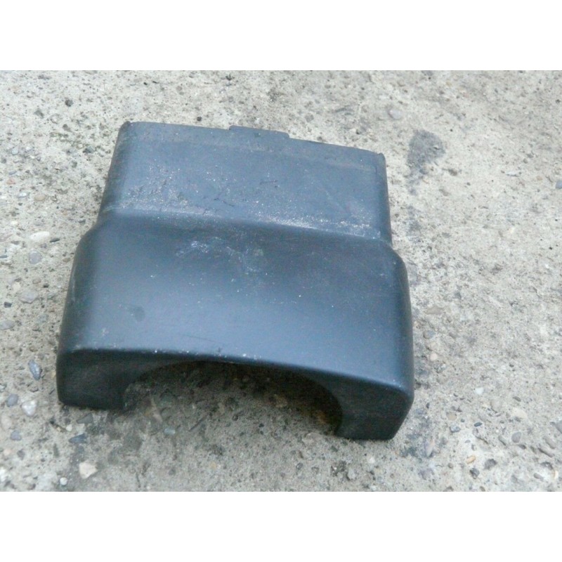 cache plastic superieur colonne AUDI A4 V6 2.5 TDI break 2000 cache plastic superieur colonne AUDI A4 V6 2.5 TDI break 2000