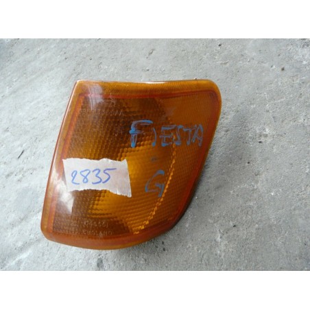 clignotant avant gauche orange FORD FIESTA