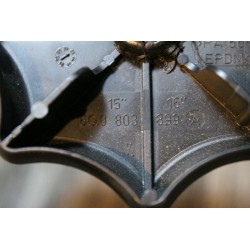 poignee fixation de roue de secours AUDI 8D0803899