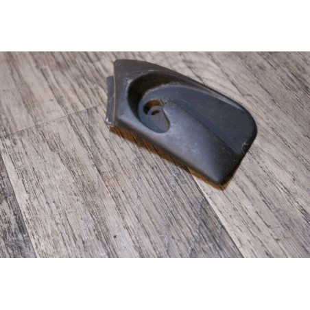 CROCHET PLASTIC PORTE MANTEAU AUDI A6 4B9861706