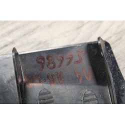 cache plastic arriere droit AUDI A4 2.5 V6 TDI 150CV 2000 4A0881088