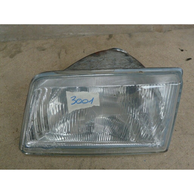 optique avant gauche