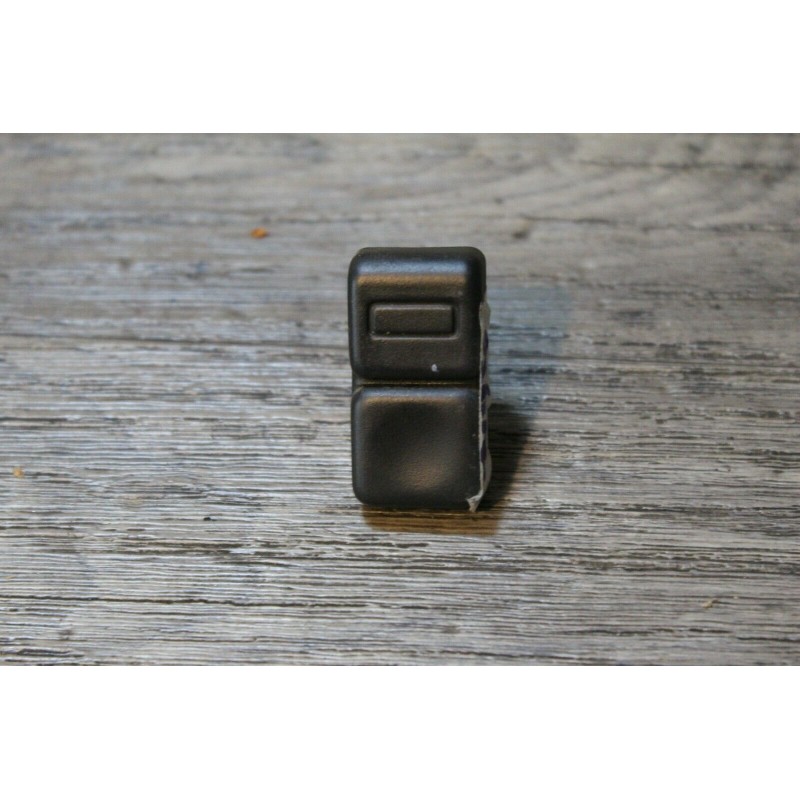 faux bouton PEUGEOT 205