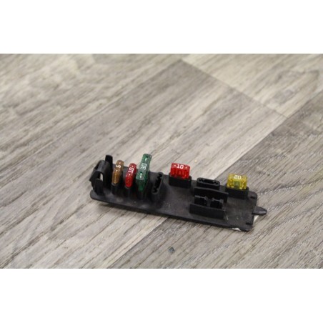 fusible avec support  CITROEN C5 2.0 HDI 110