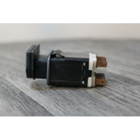 BOUTON WARNING RENAULT megane ET SCENIC 1 841043 MANQUE CABOCHON