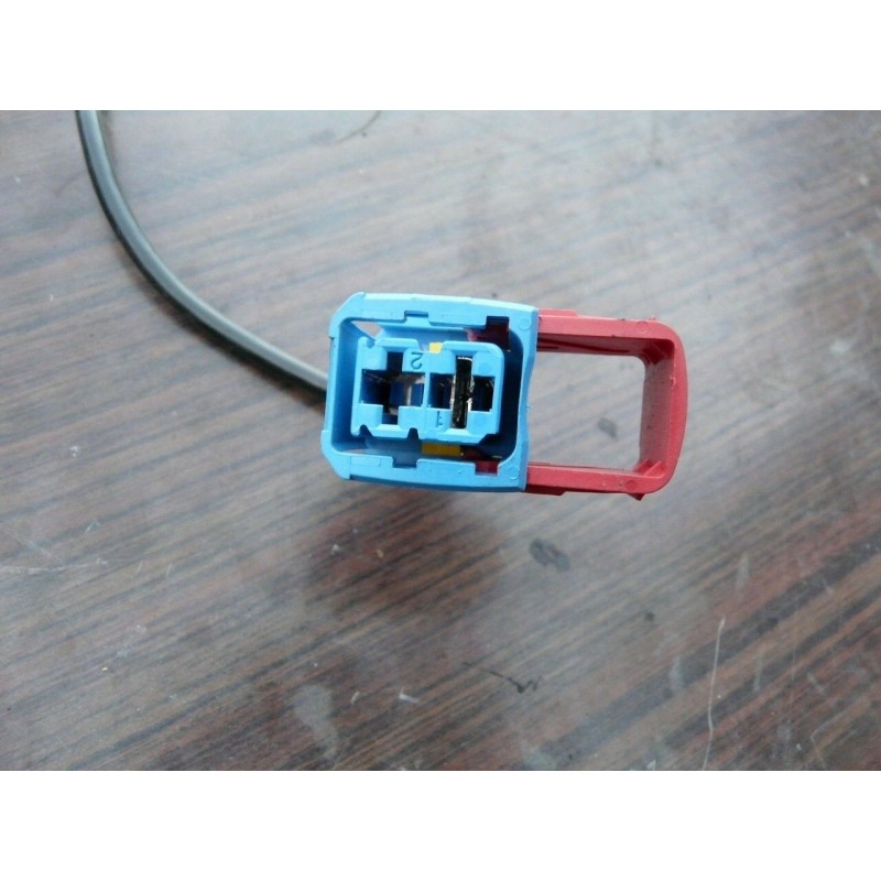 PRISE SPECIFIQUE AVEC BOUT DE CABLAGE PEUGEOT 306 2000 HDI 90CV 3P 2001