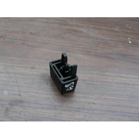 CACHE PLASTIC DIVERS AUDI A8 3.3 TDI 2001 4B0