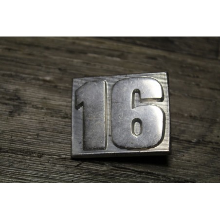 logo embleme insigne 16 chrome RENAULT 16 R16