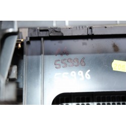 plastic console centrale support autoradio AUDI A4 V6 TDI BREAK 2001 8D0858005