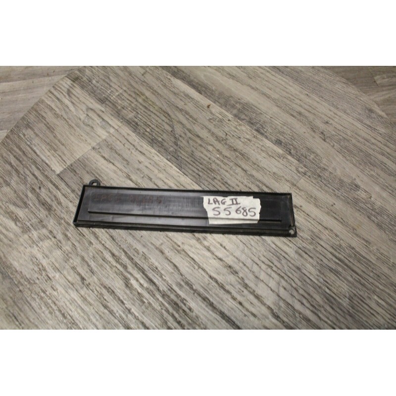 CACHE COUVERCLE FILTRE HABITACLE RENAULT LAGUNA 2 52485206 CACHE COUVERCLE FILTRE HABITACLE RENAULT LAGUNA 2 52485206
