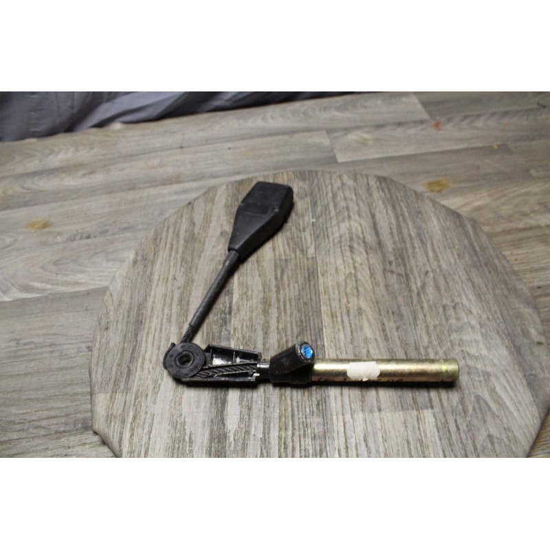 PEDONCULE GACHE CEINTURE AVANT DROIT RENAULT LAGUNA 2 1.9 DCI 2001