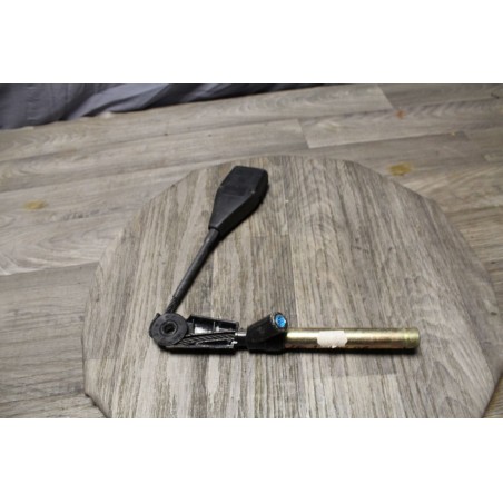 PEDONCULE GACHE CEINTURE AVANT DROIT RENAULT LAGUNA 2 1.9 DCI 2001