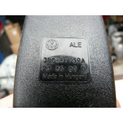 GACHE PEDONCULE CEINTURE ARRIERE DOUBLE - PASSAT V6 TDI 2000 3B0857739