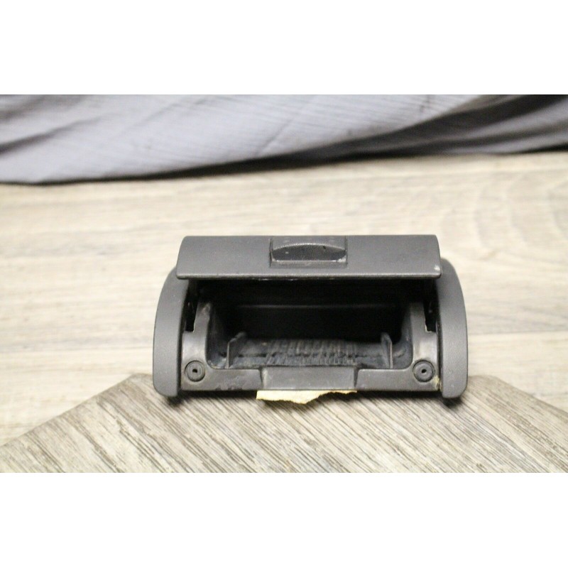 cendrier OPEL CORSA C 1700 DI ANNEE 2001 3 P 09114445 cendrier OPEL CORSA C 1700 DI ANNEE 2001 3 P 09114445