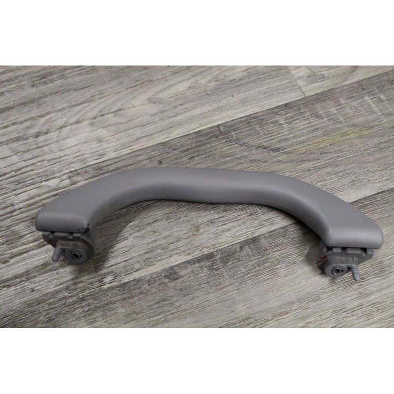 poignee plafond avant AUDI A4 8D0857607