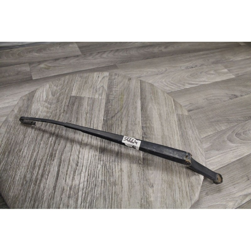 BRAS ESSUI GLACE AVANT GAUCHE  AUDI A4 2.5 V6 TDI 150CV 2000 MARINE 8D1955407