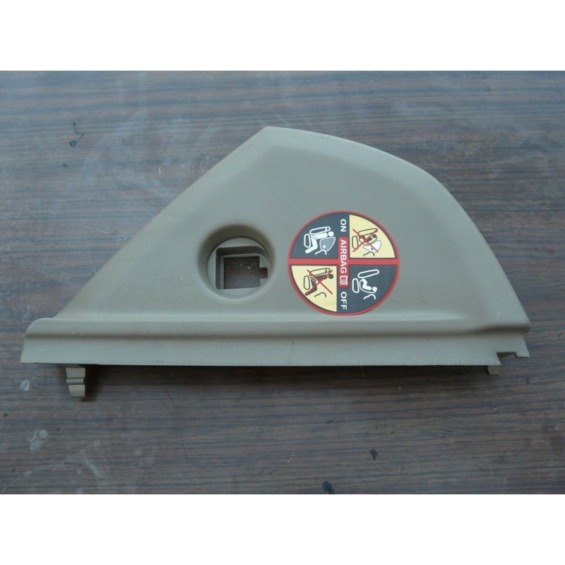 plastic habillage tableau de bord droit RENAULT SCENIC 2 2005