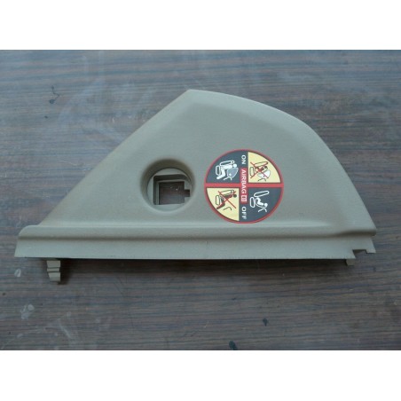 plastic habillage tableau de bord droit RENAULT SCENIC 2 2005