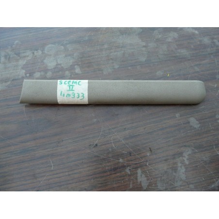 plastic habillage accourdoir centrale RENAULT SCENIC 2 2005 8200284019