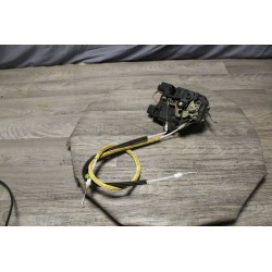 gache de porte arriere gauche AUDI A6 2000 BREAK 4X4 4B0839015 B