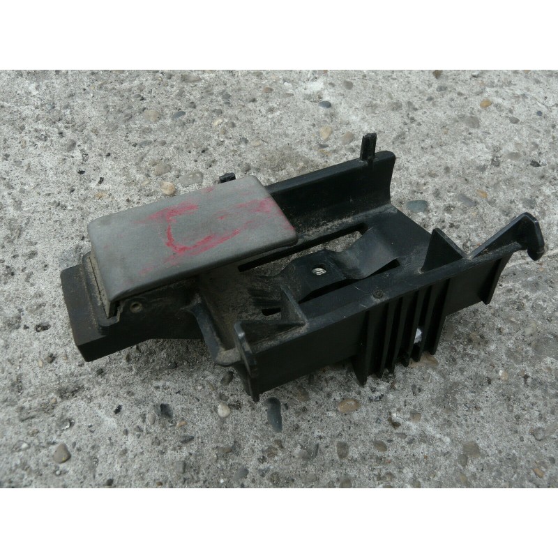 poignee interieur avant droit RENAULT EXPRESS 1.6 DIESEL 1989