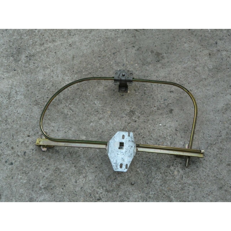 leve vitre arriere droit manuel RENAULT clio 5P leve vitre arriere droit manuel RENAULT clio 5P