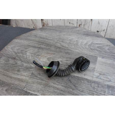 prise vissee divers peugeot citroen 11 broches