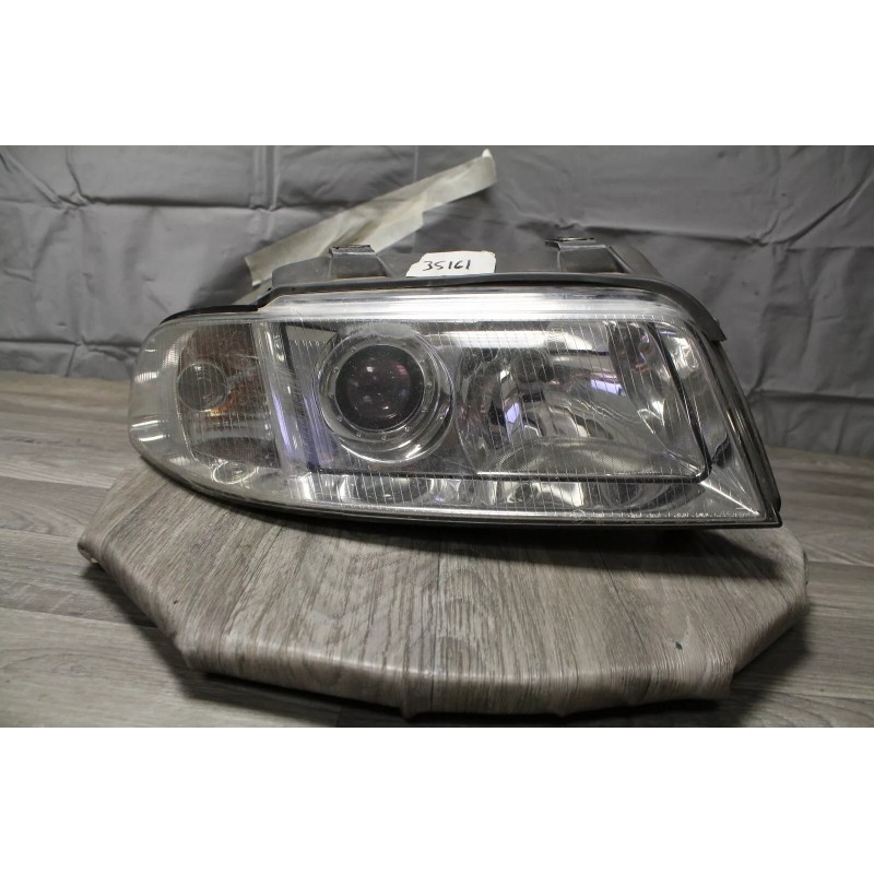 optique phare avant droit AUDI A4 2001 8B0941030 optique phare avant droit AUDI A4 2001 8B0941030