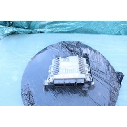 calculateur boitier moteur RENAULT megane 2 phase 2 8200659536