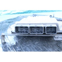 calculateur boitier moteur RENAULT megane 2 phase 2 8200659536 s122326110
