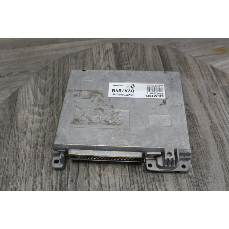 calculateur ecu SIEMENS RENAULT LAGUNA1 2.0L INJECTION 7700864485 s101727104 calculateur ecu SIEMENS RENAULT LAGUNA1 2.0L INJECTION 7700864485 s101727104