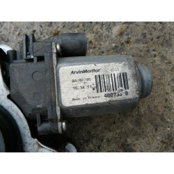 leve vitre electrique avant gauche RENAULT CLIO 1500 DCI ANNEE 2001