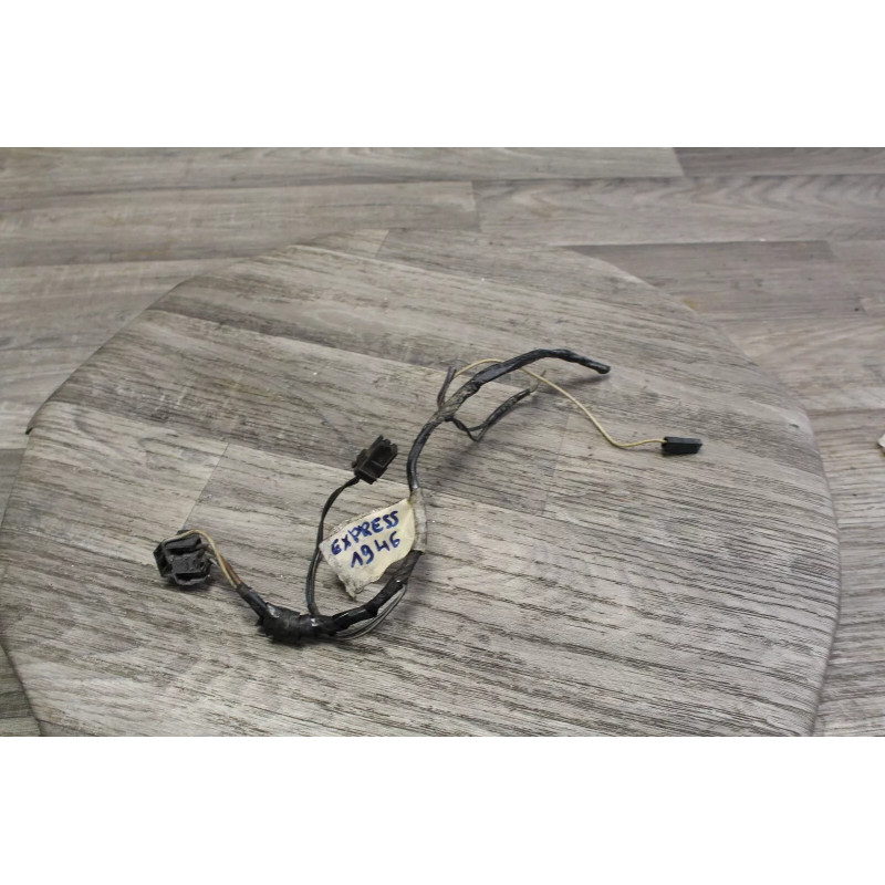prise cable branchement ampoule OPTIQUE RENAULT EXPRESS prise cable branchement ampoule OPTIQUE RENAULT EXPRESS