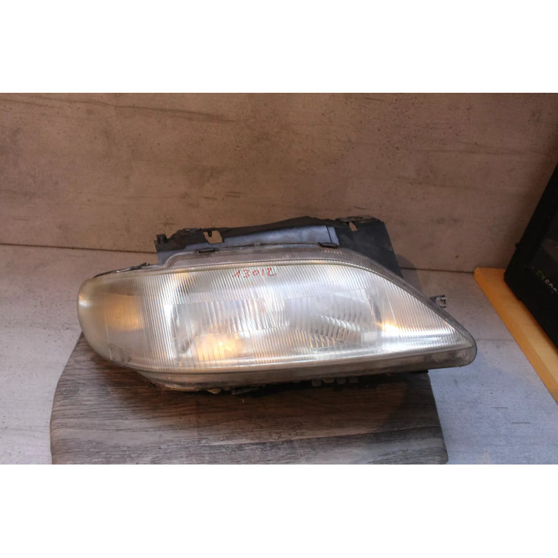optique avant droit citroen xsara 37540748 optique avant droit citroen xsara 37540748