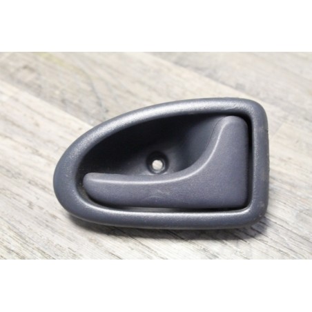 POIGNEEINTERIEUR DROIT DE PORTE RENAULT CLIO 2 PH 2 1.5DCI 80 4P 7700423888