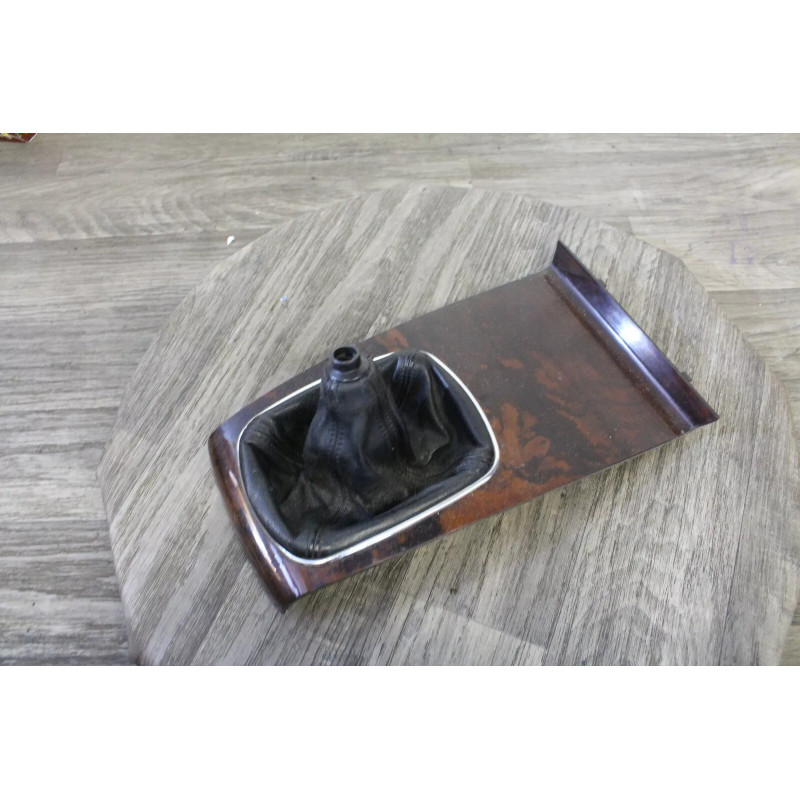 soufflet levier vitesse avec support cache centrale ronce de noyer AUDI A4 BREAK 8D0864261 soufflet levier vitesse avec support cache centrale ronce de noyer AUDI A4 BREAK 8D0864261