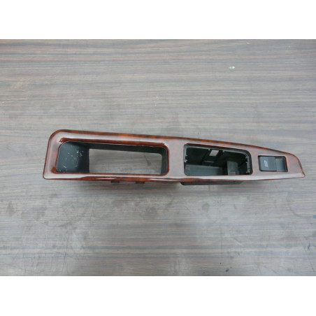 bouton leve vitre arriere droit avec support  AUDI A8 V8 3.3 TDI 2001