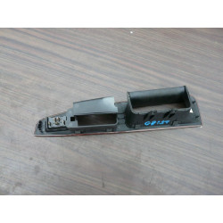 bouton leve vitre arriere droit avec support  AUDI A8 V8 3.3 TDI 2001