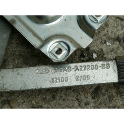 leve vitre electrique avant droit FORD ORION ANNEE 1990 REF 86ABA23200BB