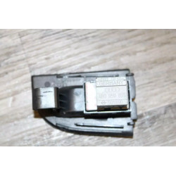 bouton leve vitre arriere gauche  a6 S6 break 2000 4b0959855