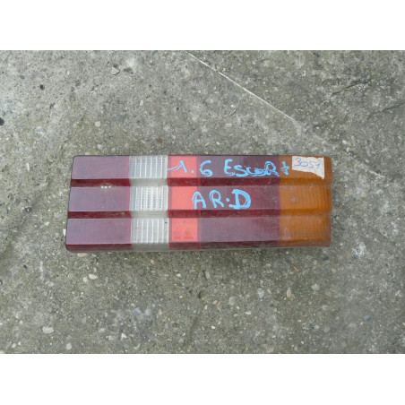 feu arriere gauche ford escort ANNEE 1985 81AG13N004