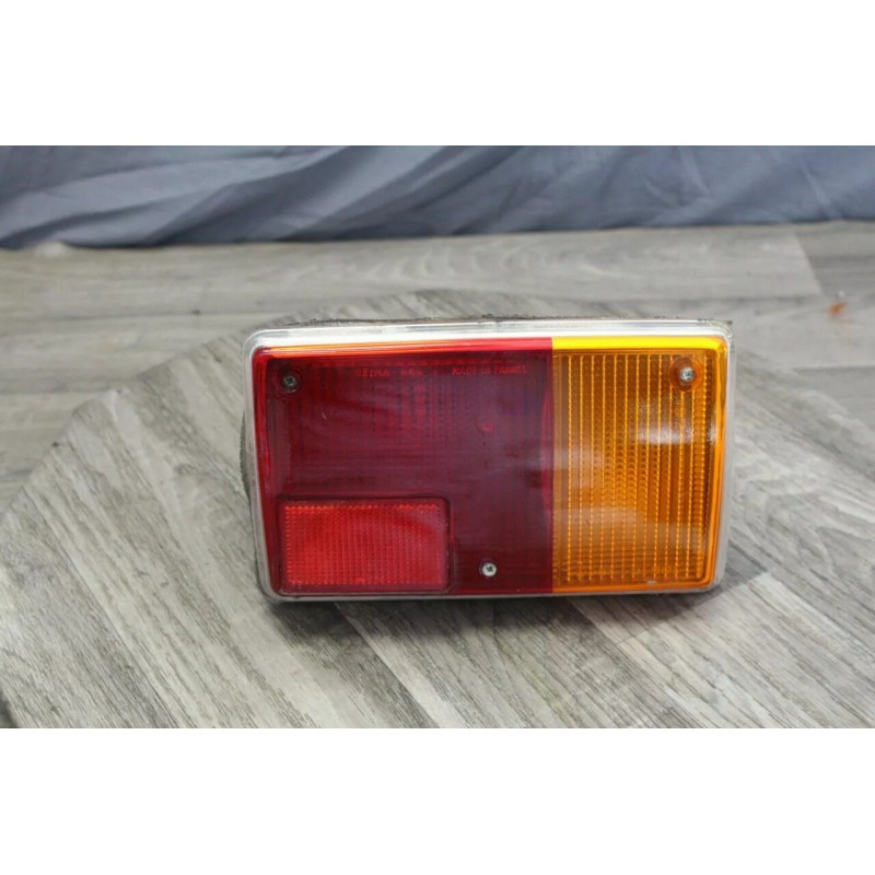 feu arriere droit PEUGEOT 104 feu arriere droit PEUGEOT 104