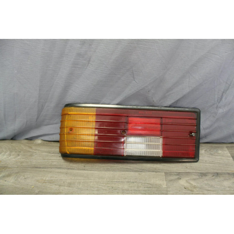 cabochon feu arriere MATRA SIMCA BAGHEERA cabochon feu arriere MATRA SIMCA BAGHEERA
