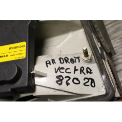 feu arriere droit opel VECTRA 90568049