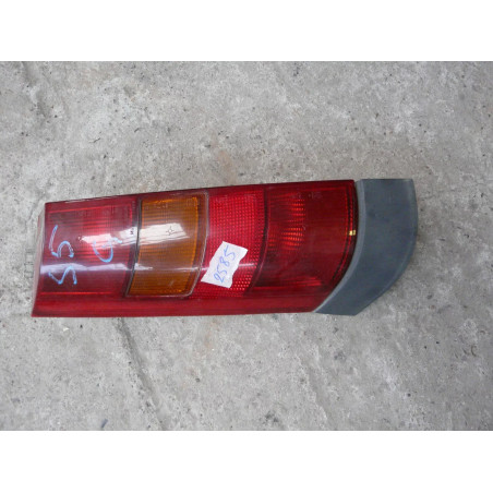 feu arriere gauche RENAULT SUPER 5  1989
